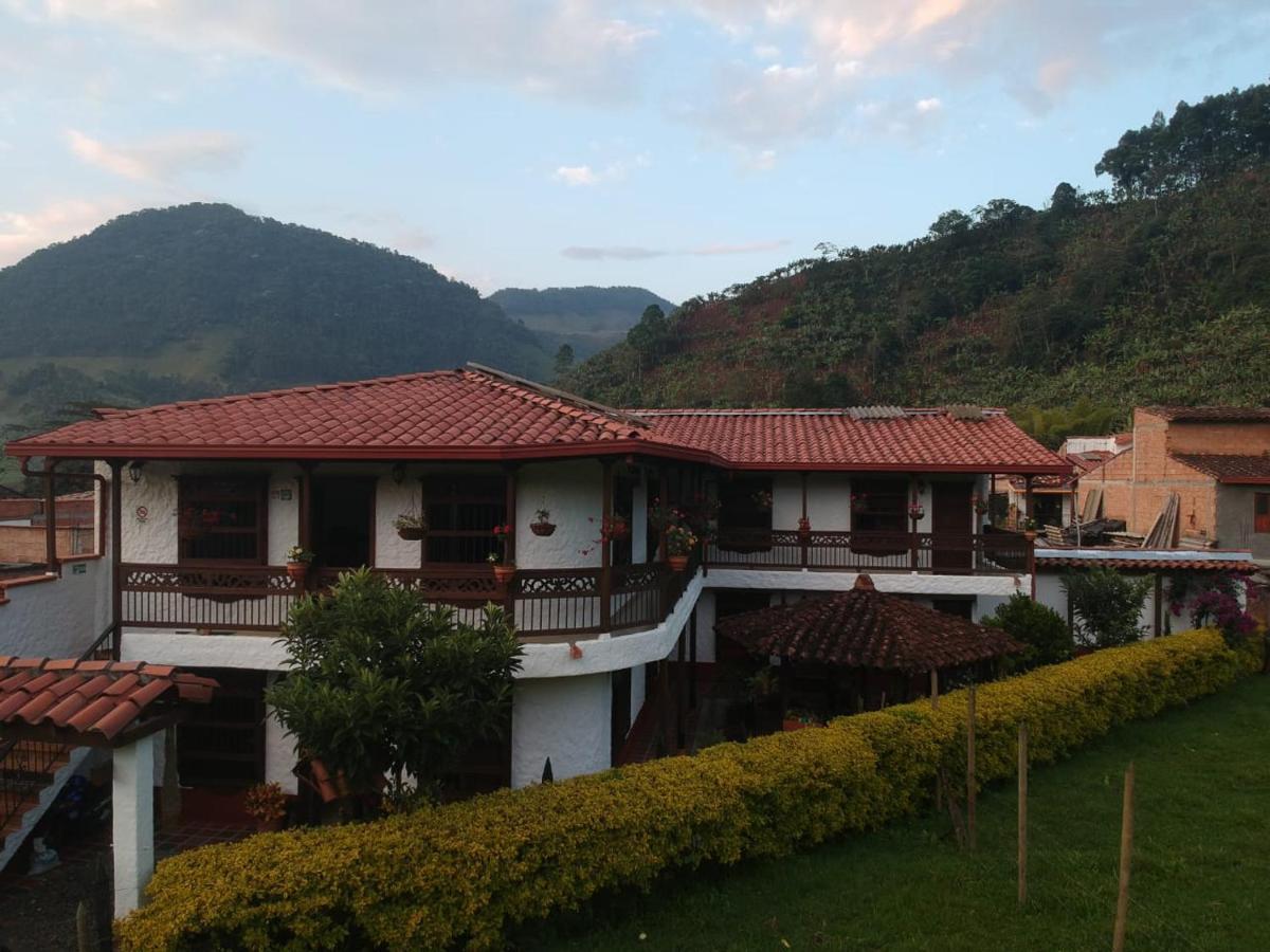 Homestay Casa Porton Campestre *