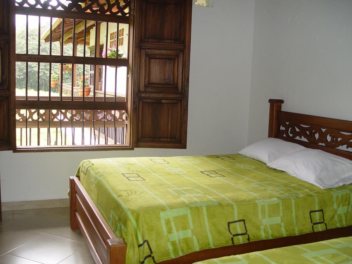 Casa Porton Campestre Jardin